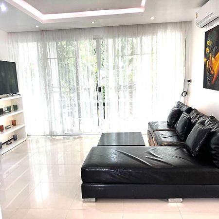 Villa Cheloni 2 Bedrooms Strand Kamala Exterior foto