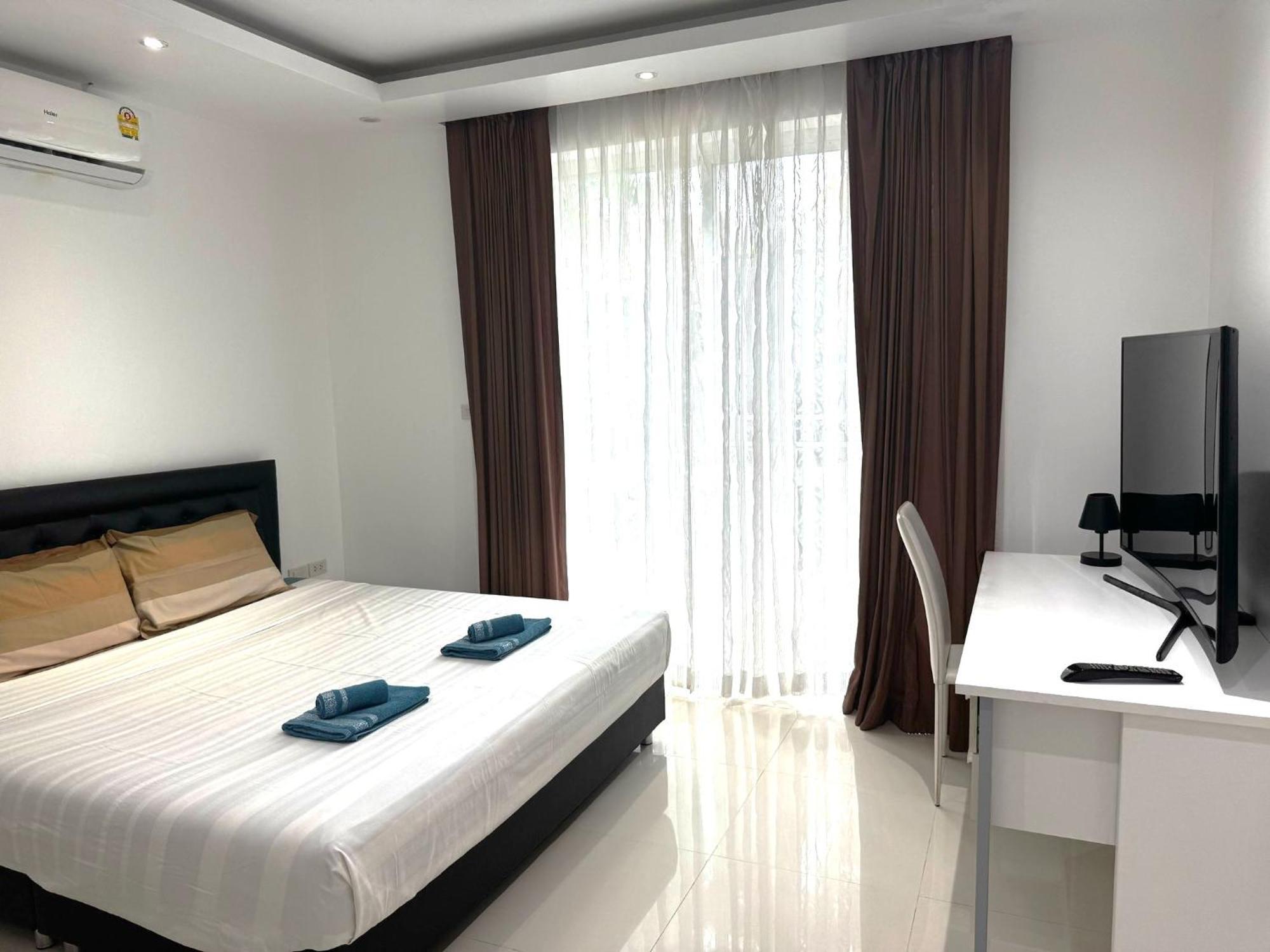 Villa Cheloni 2 Bedrooms Strand Kamala Exterior foto