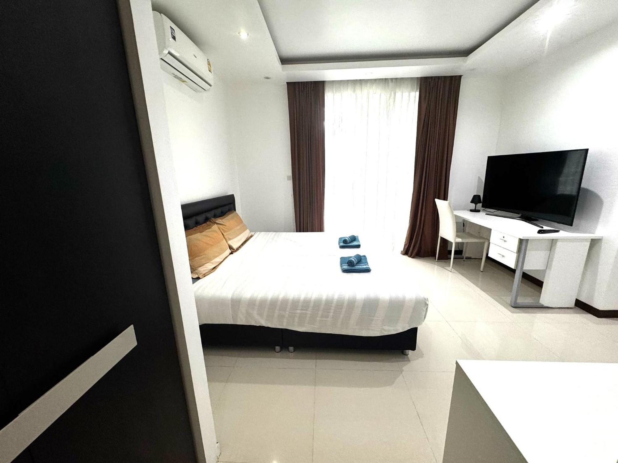 Villa Cheloni 2 Bedrooms Strand Kamala Exterior foto