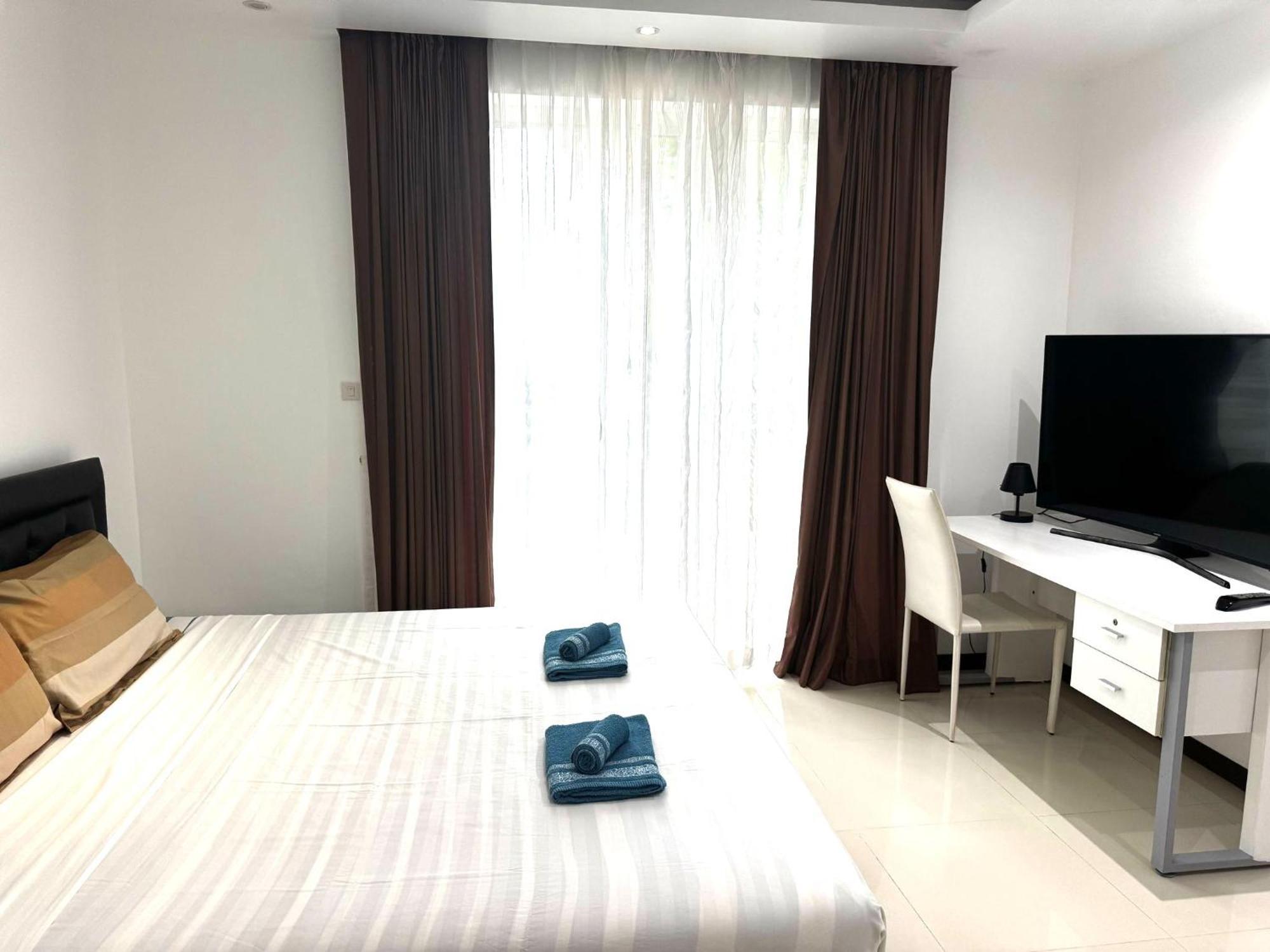 Villa Cheloni 2 Bedrooms Strand Kamala Exterior foto